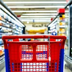 Ακρίβεια: Ο «εφιάλτης» των νοικοκυριών – 8 στους 10 πολίτες πιέζονται από τις αυξήσεις