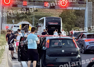 Συναγερμός στις σήραγγες των Τεμπών – Ακινητοποιήθηκε αυτοκίνητο που έβγαζε καπνούς