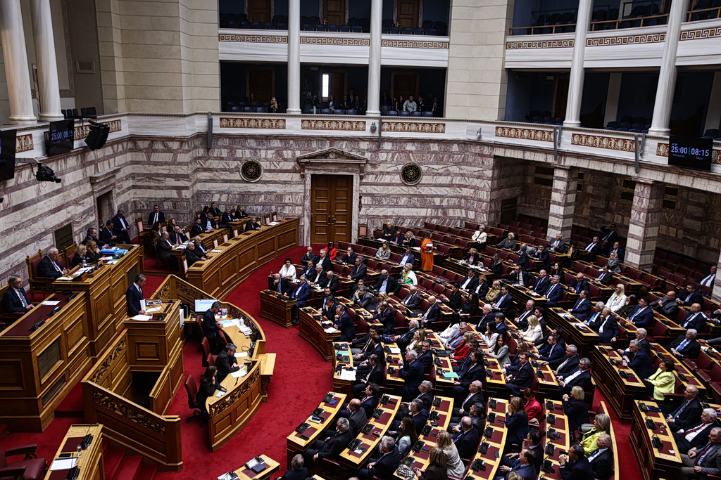 Νέα Δημοκρατία: Συνεδρίαση με «βαρίδια»