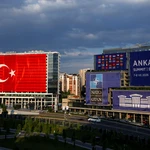 Σύνοδος Κορυφής ΝΑΤΟ: «Σπάνε τον κουμπαρά» για αμυντικές δαπάνες οι Σύμμαχοι – Τι ισχύει για την Ελλάδα