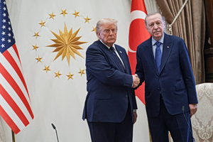 Τραμπ για F-35 σε Ερντογάν: Πρέπει να εξετάσουμε το ενδεχόμενο πώλησης στην Τουρκία (Live)