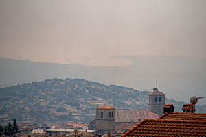 Τρέμουν τον σχηματισμό γιγάντιου πύρινου μετώπου στην Ισπανία: Συγκλίνουν οι φωτιές σε Καστίλη και Μαδρίτη – Χιλιάδες στους δρόμους