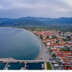 Περιβαλλοντικός συναγερμός στο Παράλιο Άστρος: Πετρελαιοκηλίδα 50 τ.μ. στο λιμάνι – Τι αναφέρει ο Αντιδήμαρχος