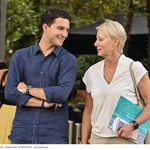 Νατάσα Παζαΐτη και Αλέξανδρος Καραμανλής: Μητέρα και γιος σε σπάνια έξοδο στο κέντρο της Αθήνας