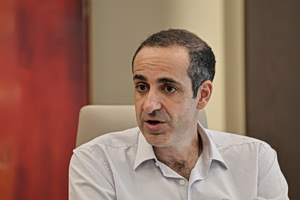 Σφοδρές αντιδράσεις για τη συνέντευξη του Γρηγόρη Δημητριάδη με όρους «Κοζα Νοστρα»