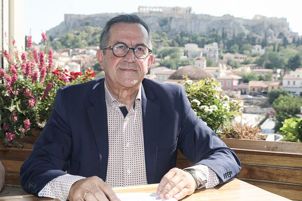 Εξιτήριο για τον Νίκο Νικολόπουλο μετά το τροχαίο στην Πάτρα – Το μήνυμά του από το νοσοκομείο