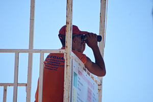 Ηλεία: Ήρωες ναυαγοσώστης και διασώστης ΕΚΑΒ έσωσαν δύο παιδιά από πνιγμό