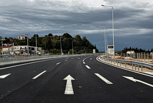 Τριπλός κόμβος Σκαραμαγκά: Πόσο περιορίζεται το κόστος μετακίνησης ΙΧ και φορτηγών