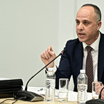 Υποκλοπές: Ο Ζαχαρίας Κεσσές κατηγορεί Βορίδη για «υπόθαλψη» Ντίλιαν – «Μαύρη σελίδα» για τη Βουλή