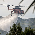 Φωτιά στο Λασίθι: Καίει αγροτοδασική έκταση στον δήμο Ιεράπετρας – Ήχησε το 112