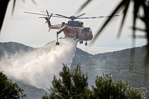 Δασική πυρκαγιά στις Αμμούδες Ρόδου