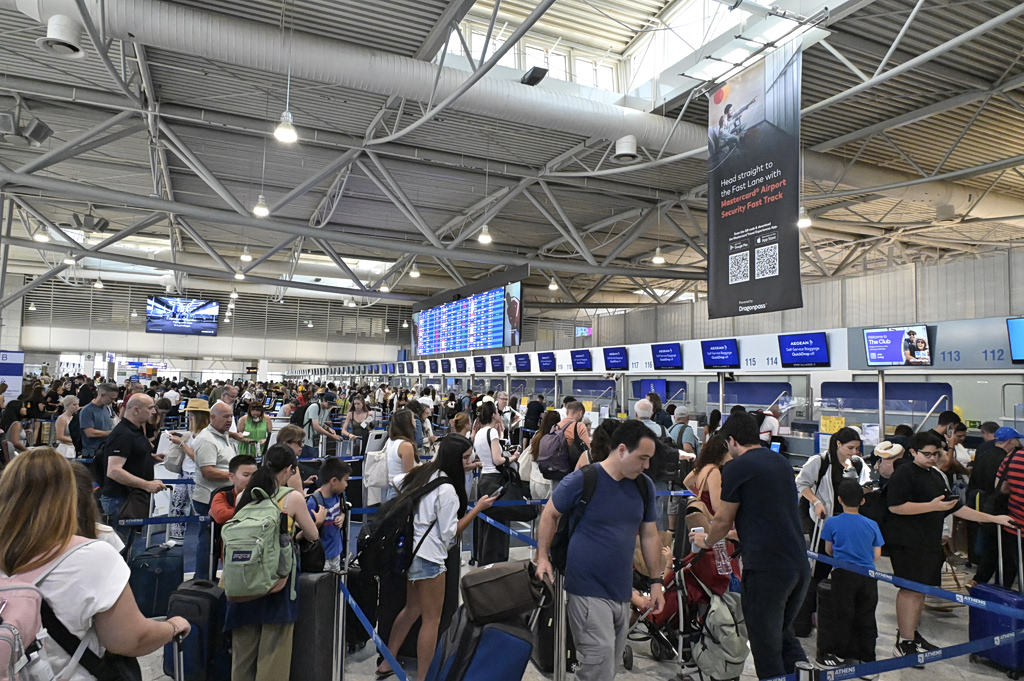 ΥΠΑ: Άνοδος 5% στην επιβατική κίνηση στα ελληνικά αεροδρόμια το πρώτο εξάμηνο του 2026