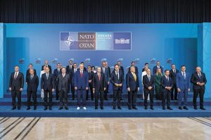 Πώς οι σύμμαχοι «αφόπλισαν» τον Τραμπ – Οι τέσσερεις πρωταγωνιστές