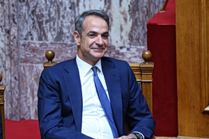 Live στη Βουλή η Ώρα του Πρωθυπουργού – Μετωπική για την ακρίβεια