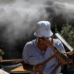Καύσωνας: Προειδοποίηση από το ΕΚΠΑ – Τα επικίνδυνα συμπτώματα και οι 3 συμβουλές προστασίας