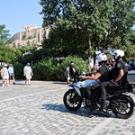 Επίθεση με μαχαίρι στην Ακρόπολη: Τραυματίστηκαν 2 Αμερικανοί τουρίστες