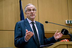Σαμαράς κατά Τσίπρα: Αμετανόητος για τη Συμφωνία των Πρεσπών, βάζει πλάτη και για τις «Πρέσπες του Αιγαίου»