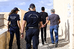 Θάνατος διασώστριας στη Σύρο: Προθεσμία για να απολογηθεί πήρε το ζευγάρι