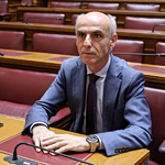 Ανεξαρτητοποιήθηκε απο την ΚΟ του ΣΥΡΙΖΑ ο Γιώργος Γαβρήλος – ΚΚΕ και Κουμουνδούρου έχουν τον ίδιο αριθμό βουλευτών