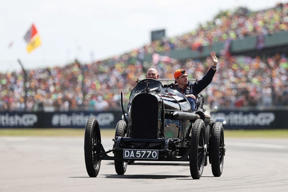 Formula1: Αύριο ο θίασος πάει Σίλβερστον