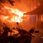 Τραγωδία στην Μπανγκόκ: 27 νεκροί από πυρκαγιά σε μπαρ – Εγκλωβίστηκαν στις τουαλέτες