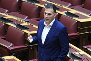 Παραίτηση Γιώργου Καραμέρου από τον ΣΥΡΙΖΑ και από τη θέση του βουλευτή
