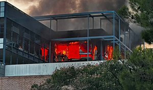 Φωτιά σε εγκαταλελειμένο κτίριο στο Ολυμπιακό χωριό
