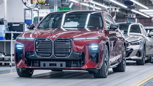 Η νέα BMW Σειρά 7 περνά σε φάση παραγωγής