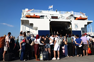 Επίδομα άδειας: Όλα όσα προβλέπει η νομοθεσία για την καταβολή του
