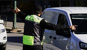 Η σούζα που κόστισε… χρυσάφι: Ανήλικος προκάλεσε αστυνομικούς στα Χανιά και το πλήρωσε ακριβά ο πατέρας του