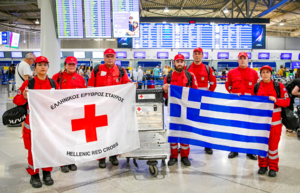 Έλληνες διασώστες του Ερυθρού Σταυρού στα ΝΕΑ: «Στην Βενεζουέλα έχουν ακόμα ελπίδες ότι θα βρουν τους δικούς τους ανθρώπους»