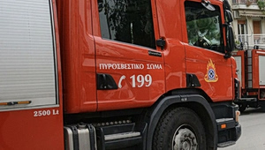 Πάτρα: Πυρκαγιά εκδηλώθηκε σε διαμέρισμα – Καταστράφηκε ολοσχερώς  (Pics & video)