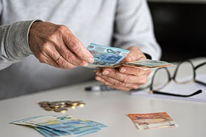 Συντάξεις Αυγούστου: Αυτές είναι οι ημερομηνίες πληρωμής για κύριες και επικουρικές