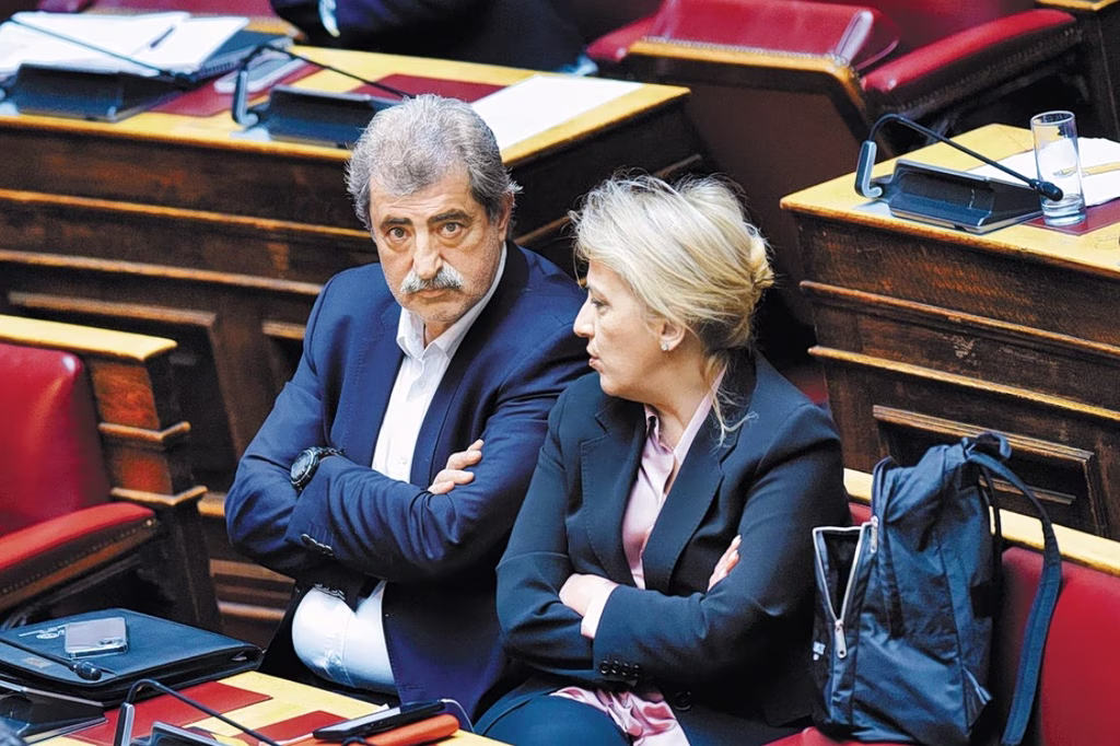 ΣΥΡΙΖΑ: Ο Πολάκης ζητά από τη Δούρου να «αποσύρει οικειοθελώς» την υποψηφιότητά της από την κούρσα για την προεδρία