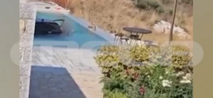 Βίντεο-σοκ από τη Μάνη: Αυτοκίνητο έπεσε σε πισίνα ξενοδοχείου – Σώθηκε μικρό παιδί