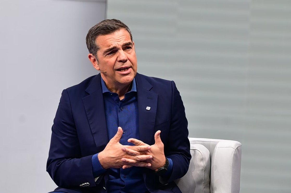 Ο Αλέξης Τσίπρας απαντά σε ερωτήσεις μελών της ΕΛΑΣ