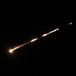 Οι ΗΠΑ χτυπούν το Ιράν για έκτη νύχτα – Η Τεχεράνη προειδοποιεί για χτυπήματα σε αμερικανικές υποδομές