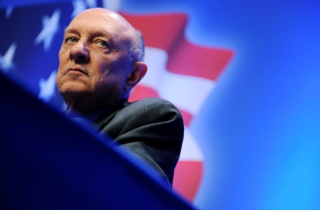 Μυστήριο με τον θάνατο του πρώην διευθυντή της CIA – Τι είναι η σπάνια πάθηση «Σύνδρομο της Αβάνας» από την οποία έπασχε