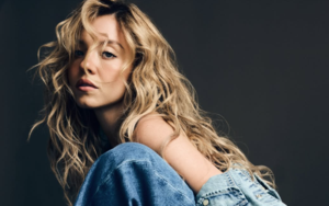 Sydney Sweeney: Ποια είναι η νέα «βασίλισσα» του Hollywood που τόλμησε bungee jumping με τον σύντροφό της