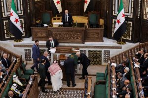 Συρία: Το νέο κοινοβούλιο της χώρας συνεδρίασε για πρώτη φορά – Ο αλ-Σαρά κάνει λόγο για «νέο κεφάλαιο»