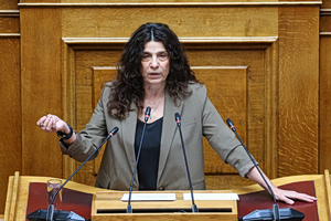 ΣΥΡΙΖΑ: Ανεξαρτητοποιήθηκε η Πόπη Τσαπανίδου – Με 16 βουλευτές το κόμμα