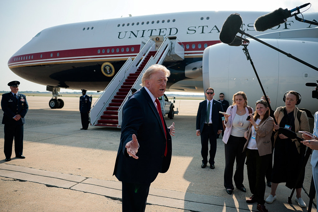 Η πρώτη «βόλτα» Τραμπ με το νέο Air Force One – Δώρο των 400 εκατ. δολαρίων από το Κατάρ