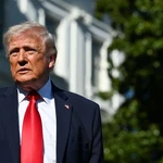 Τραμπ σε Ιράν: Για κάθε επίθεση σε πλοίο στο Ορμούζ, θα καταστρέφουμε γέφυρα ή εργοστάσιο ηλεκτρικής ενέργειας