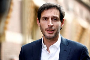 Βόπκε Χούκστρα στα «ΝΕΑ»: «Η ενέργεια είναι θέμα εθνικής ασφάλειας»