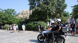 Ακρόπολη: Στον ανακριτή ο 60χρονος που μαχαίρωσε ζευγάρι Αμερικανών τουριστών