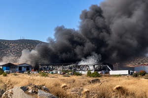 Φωτιά στον Ασπρόπυργο: Ξεκινά το «ξεσκόνισμα» στα συντρίμμια – Το βίντεο και η κατάθεση του πολυτραυματία στο μικροσκόπιο