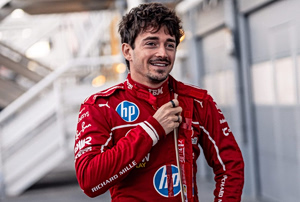 Grand Prix: Τι είπε Έλληνας οπαδός της Ferrari πριν τις κατατακτήριες δοκιμές; (vid)