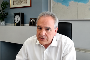 Κυβερνητικές πηγές: «Υβριδική επίθεση με AI, χωρίς διαρροή απορρήτων» για το χτύπημα Ρώσων φαρσέρ σε Ντόκο