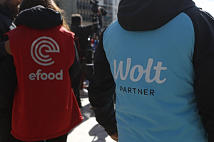 Στάση εργασίας από εργαζομένους της Efood και Wolt την Κυριακή την ώρα του Μουντιάλ