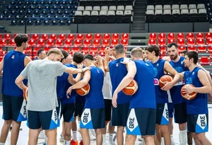 Οι αθλητικές μεταδόσεις της ημέρας (2/7): Πού θα δείτε την γαλανόλευκη για τα προκριματικά του MundoBasket και το Ισπανία – Αυστρία